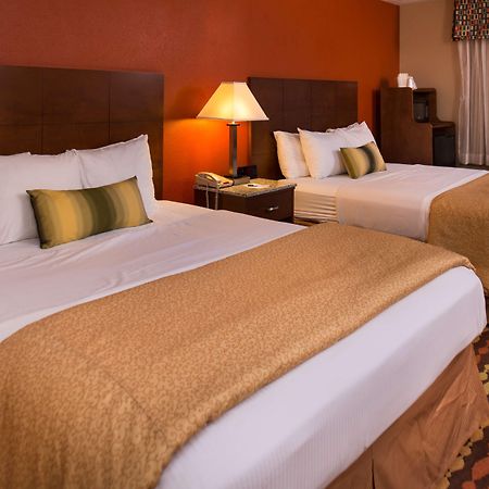 Best Western Ambassador Inn & Suites Wisconsin Dells Eksteriør bilde