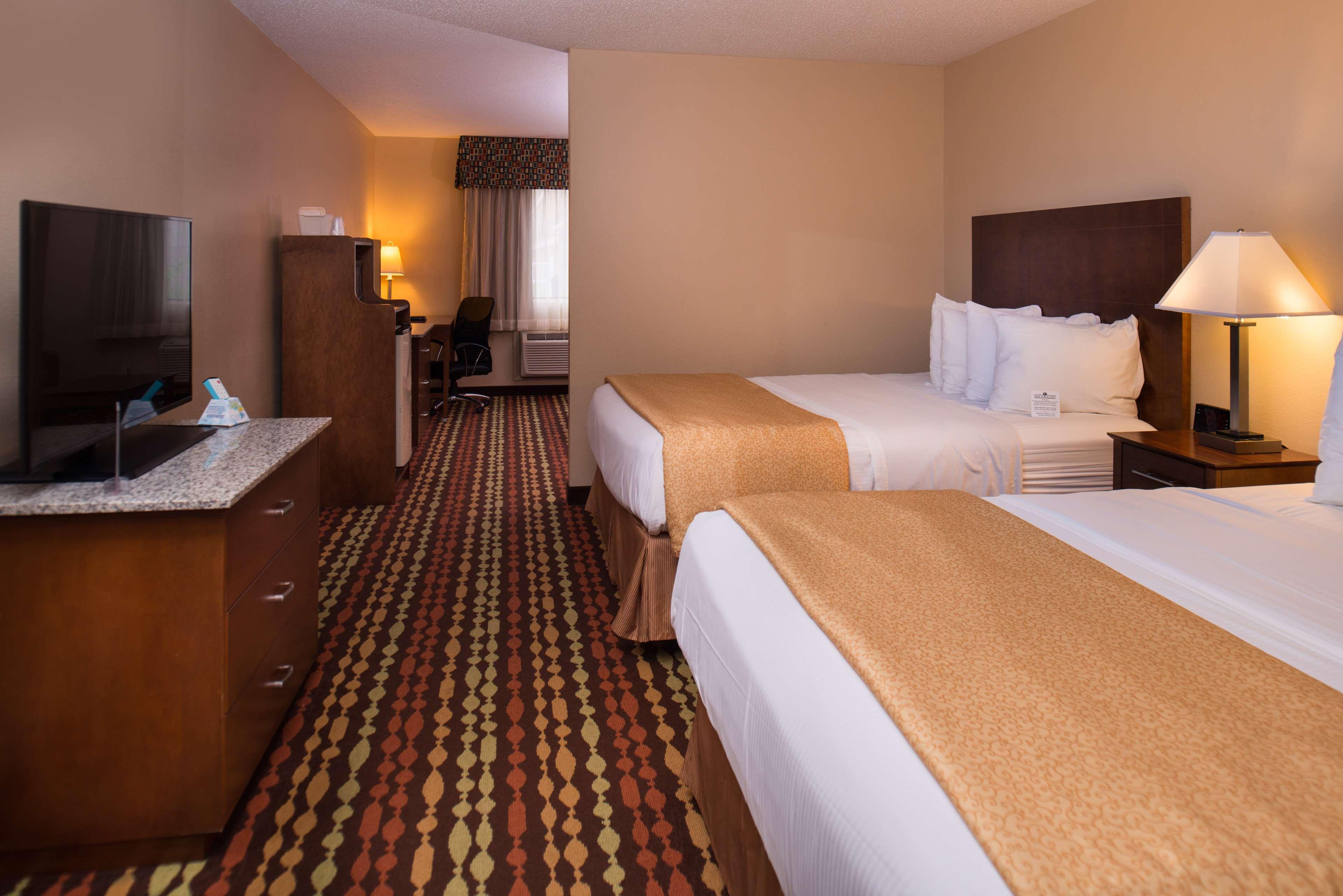 Best Western Ambassador Inn & Suites Wisconsin Dells Eksteriør bilde