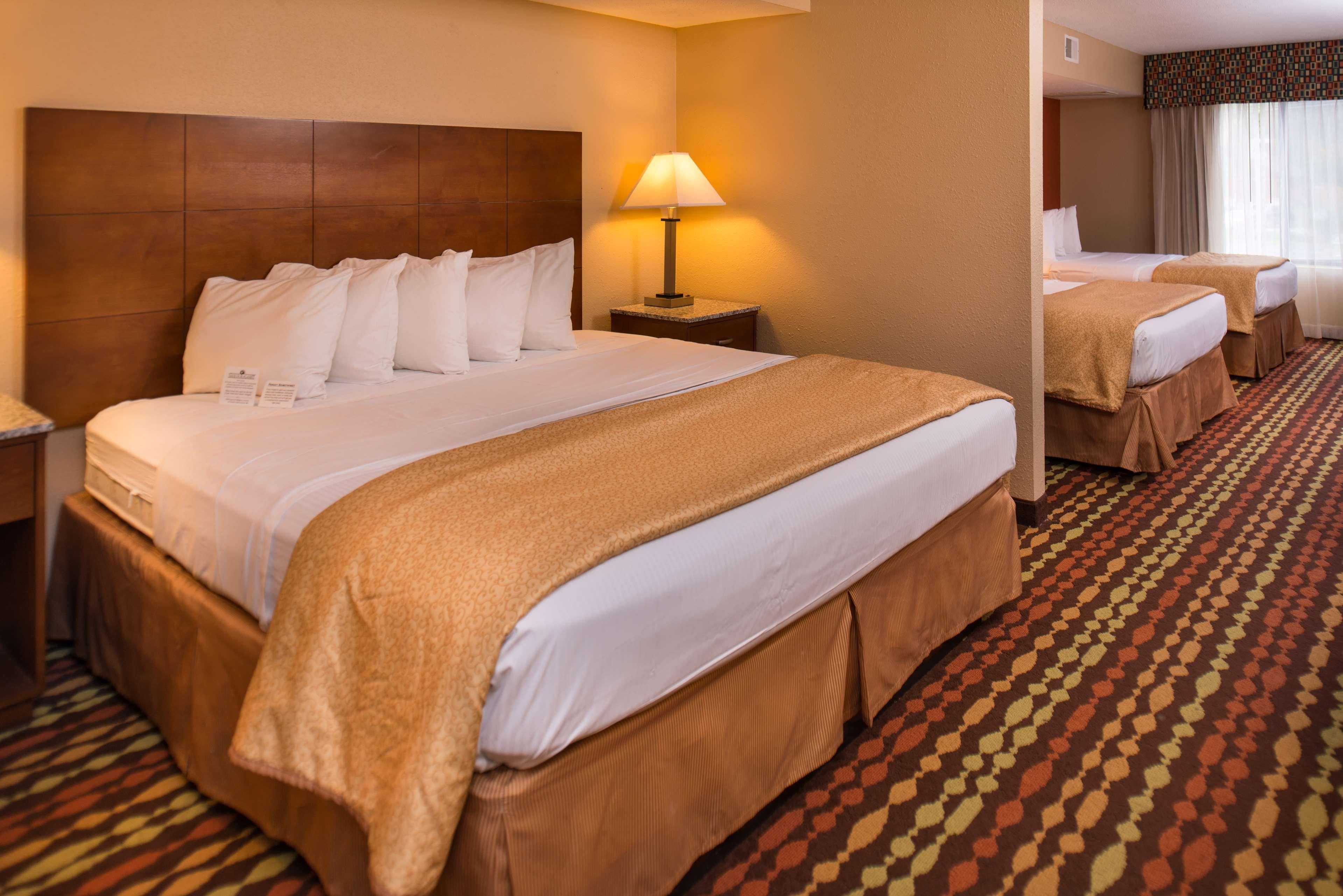 Best Western Ambassador Inn & Suites Wisconsin Dells Eksteriør bilde