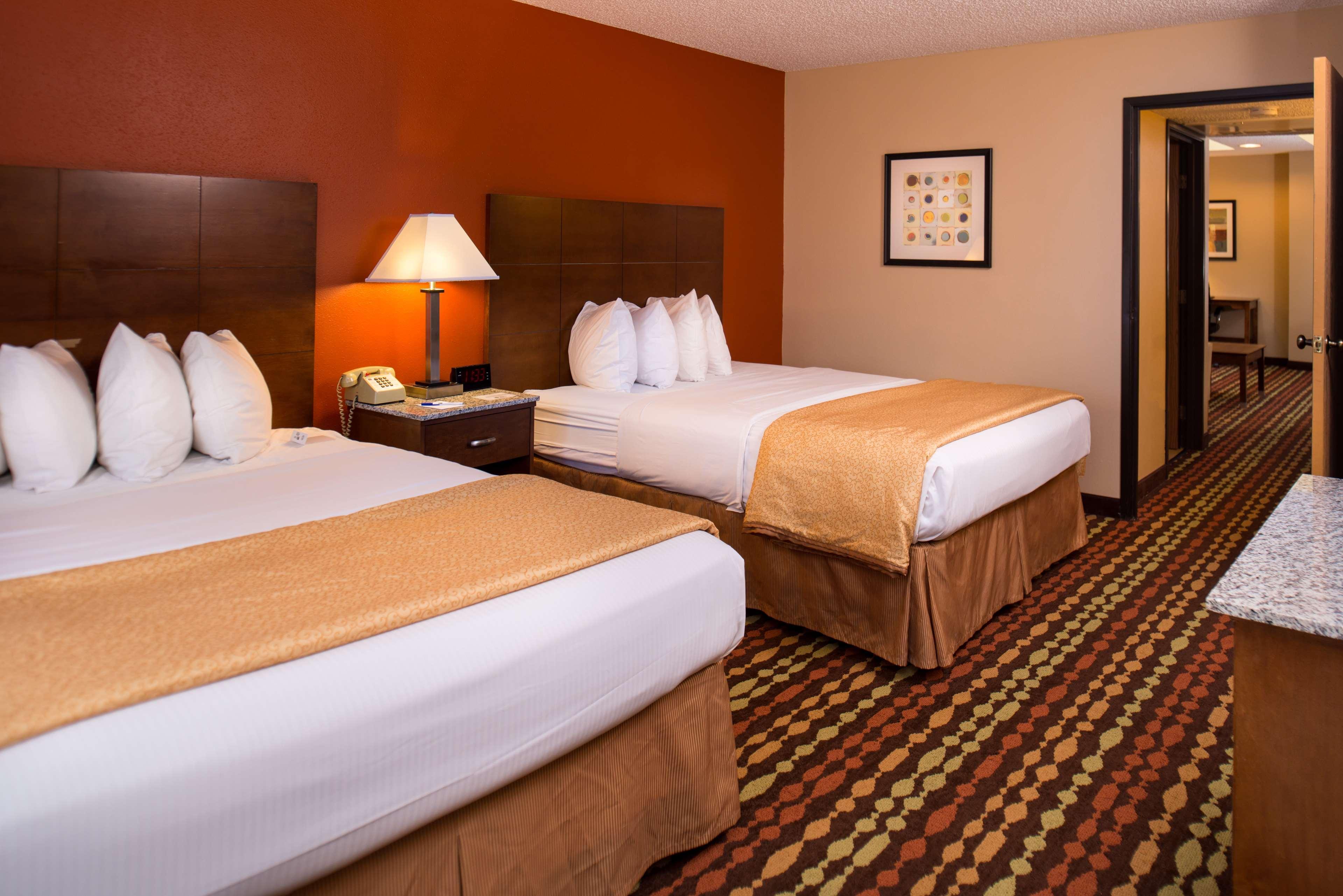 Best Western Ambassador Inn & Suites Wisconsin Dells Eksteriør bilde