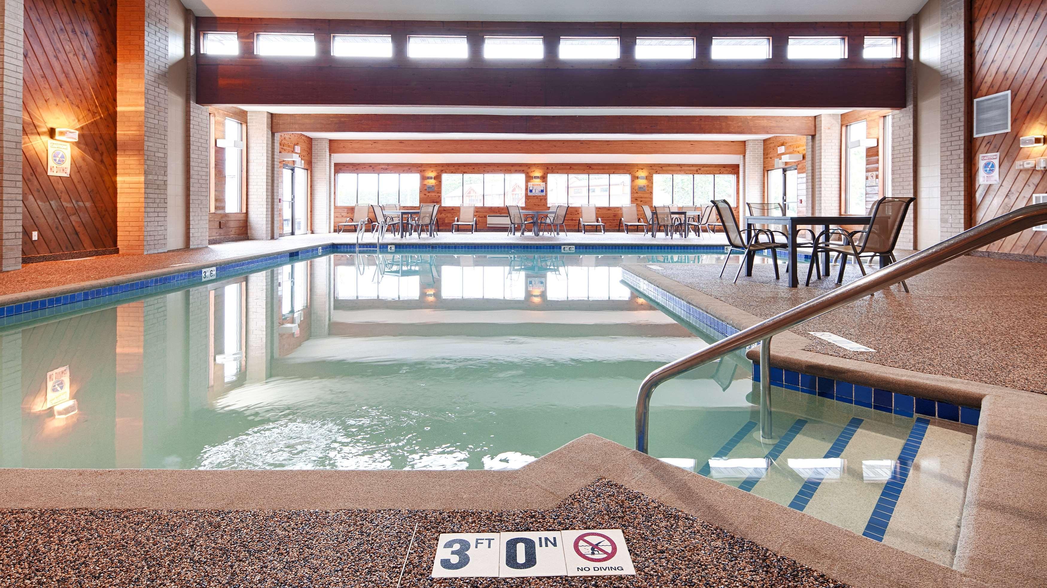 Best Western Ambassador Inn & Suites Wisconsin Dells Eksteriør bilde