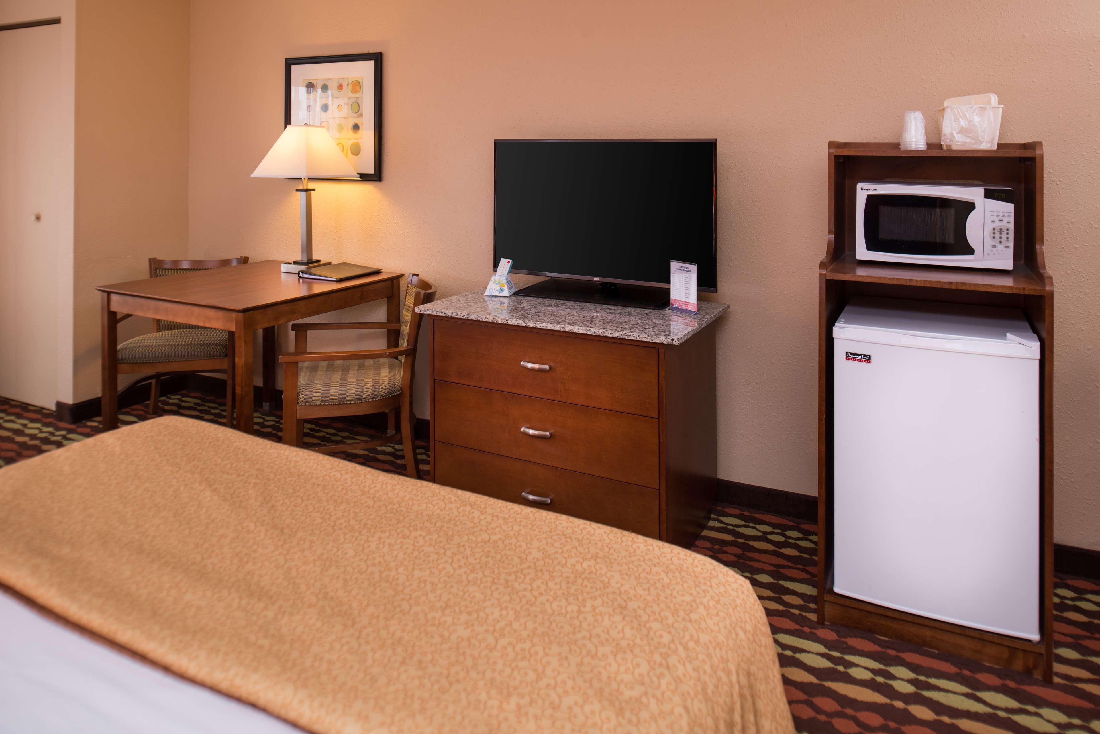 Best Western Ambassador Inn & Suites Wisconsin Dells Eksteriør bilde