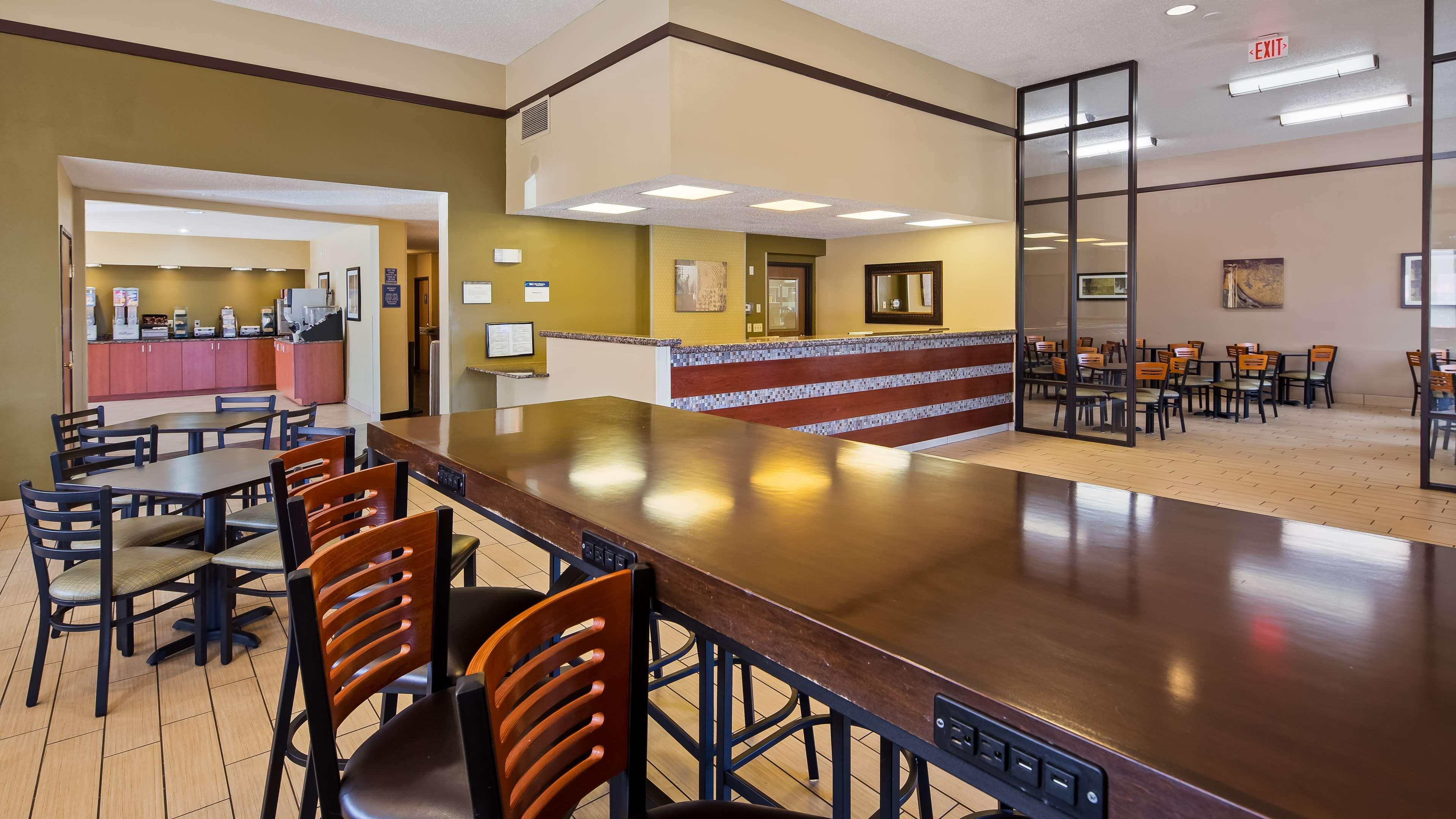 Best Western Ambassador Inn & Suites Wisconsin Dells Eksteriør bilde