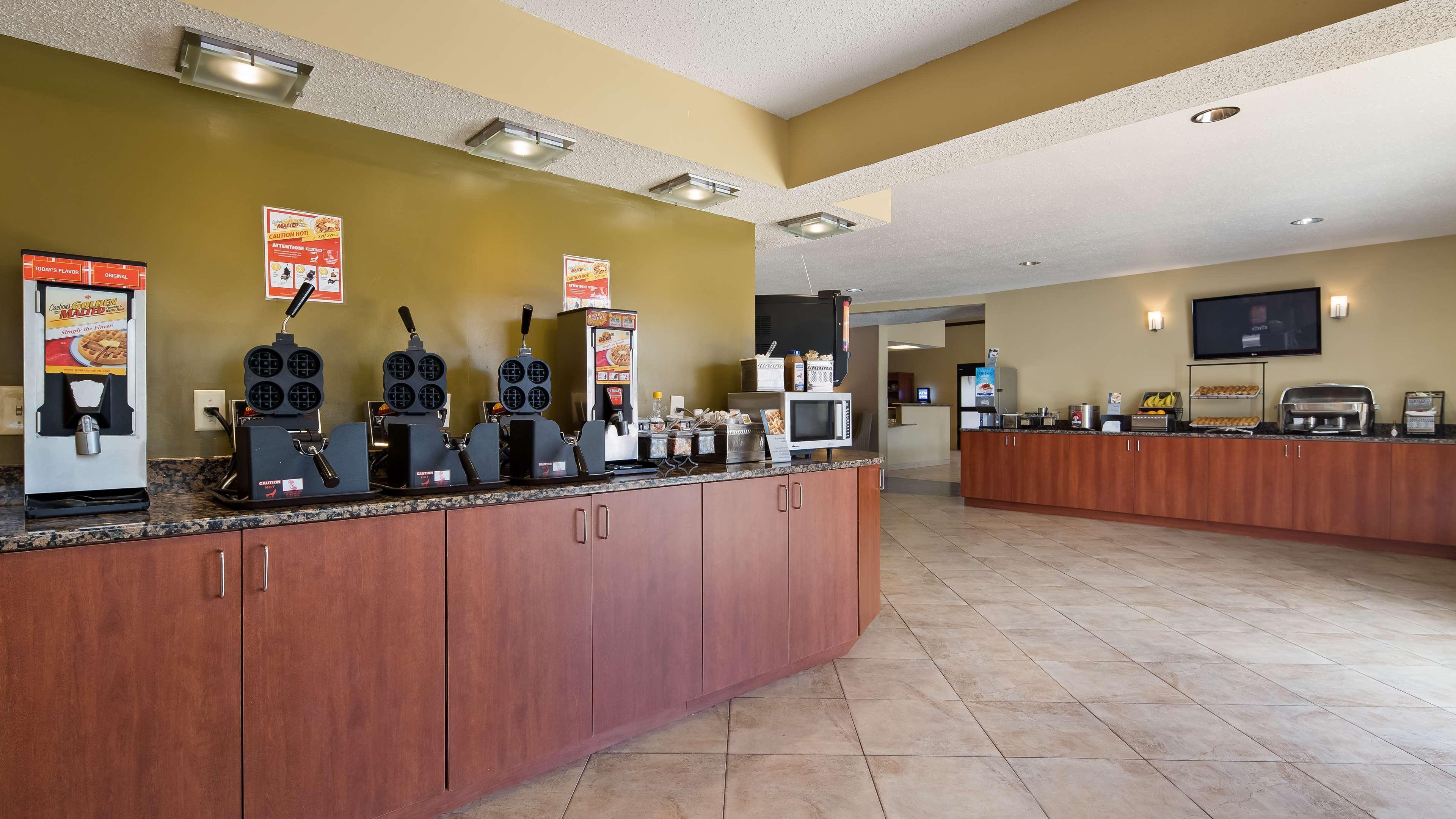 Best Western Ambassador Inn & Suites Wisconsin Dells Eksteriør bilde