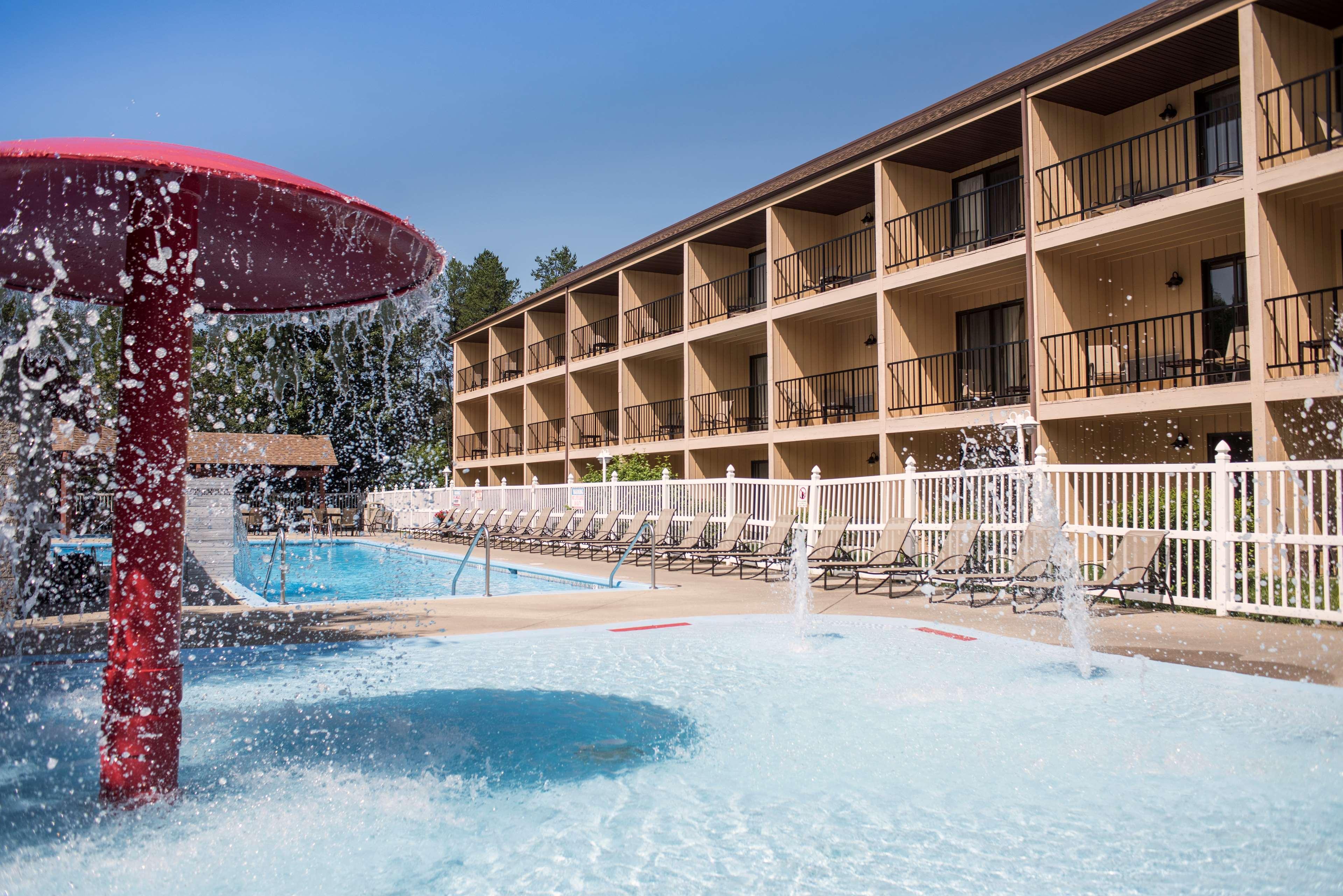 Best Western Ambassador Inn & Suites Wisconsin Dells Eksteriør bilde