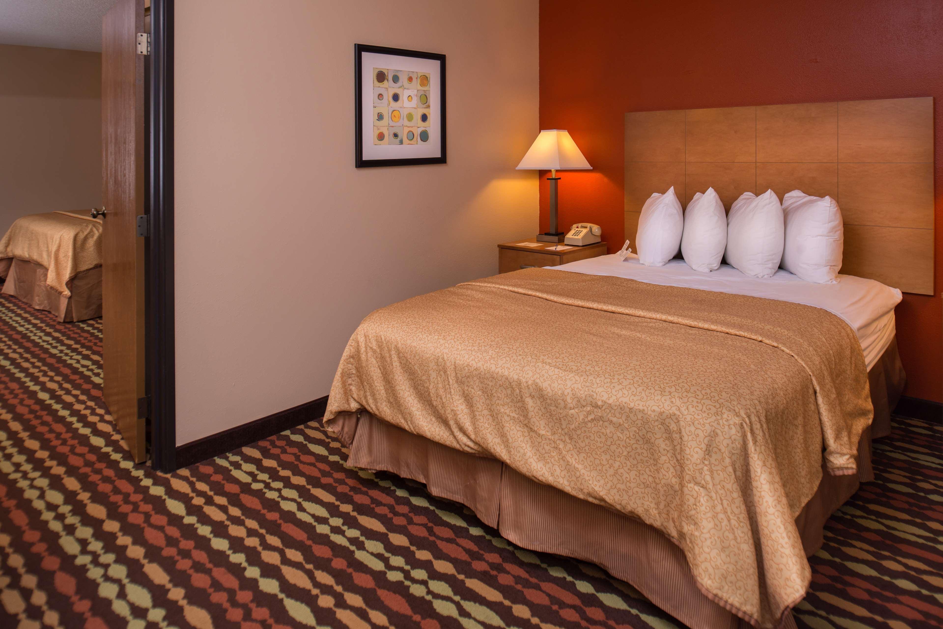 Best Western Ambassador Inn & Suites Wisconsin Dells Eksteriør bilde