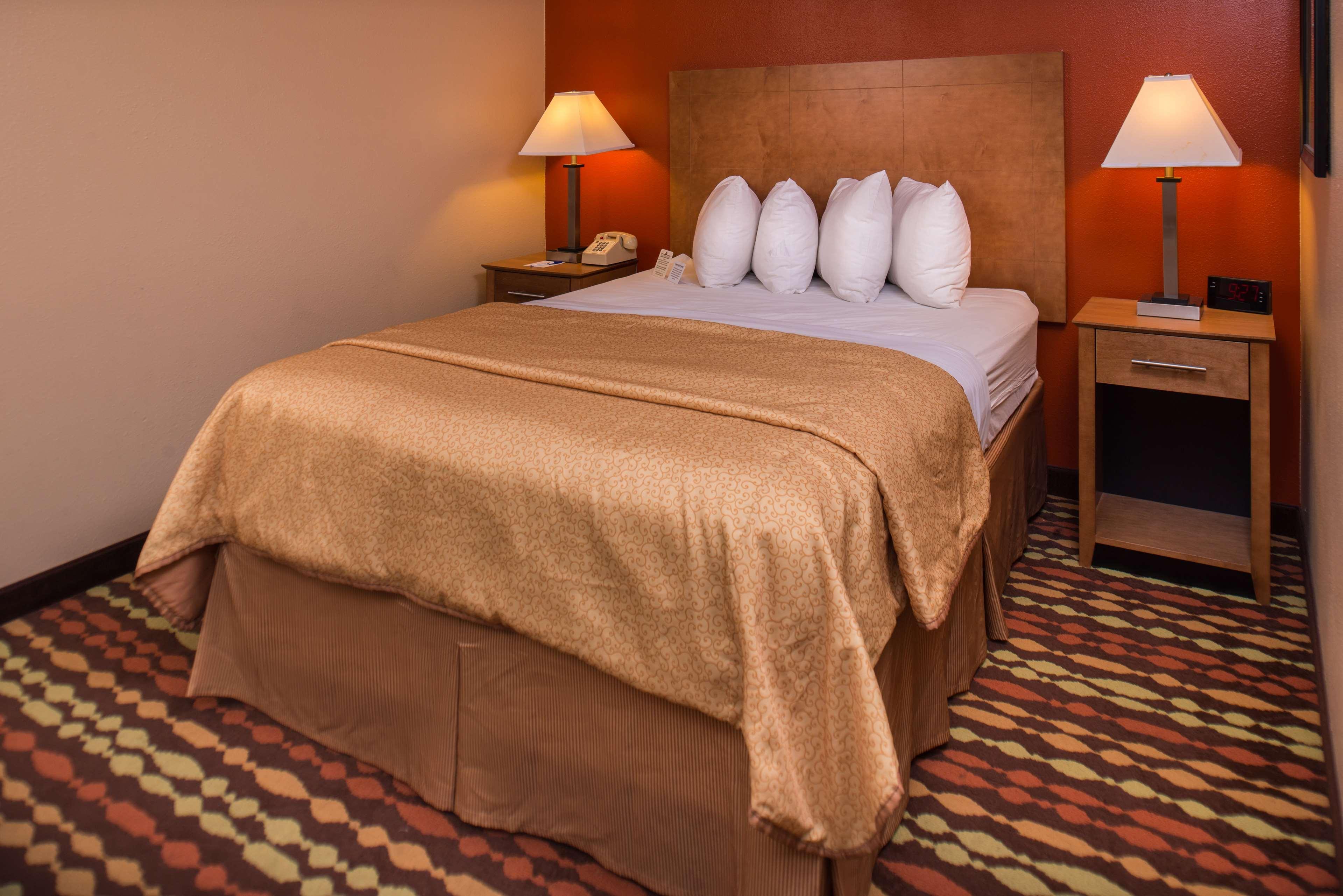 Best Western Ambassador Inn & Suites Wisconsin Dells Eksteriør bilde
