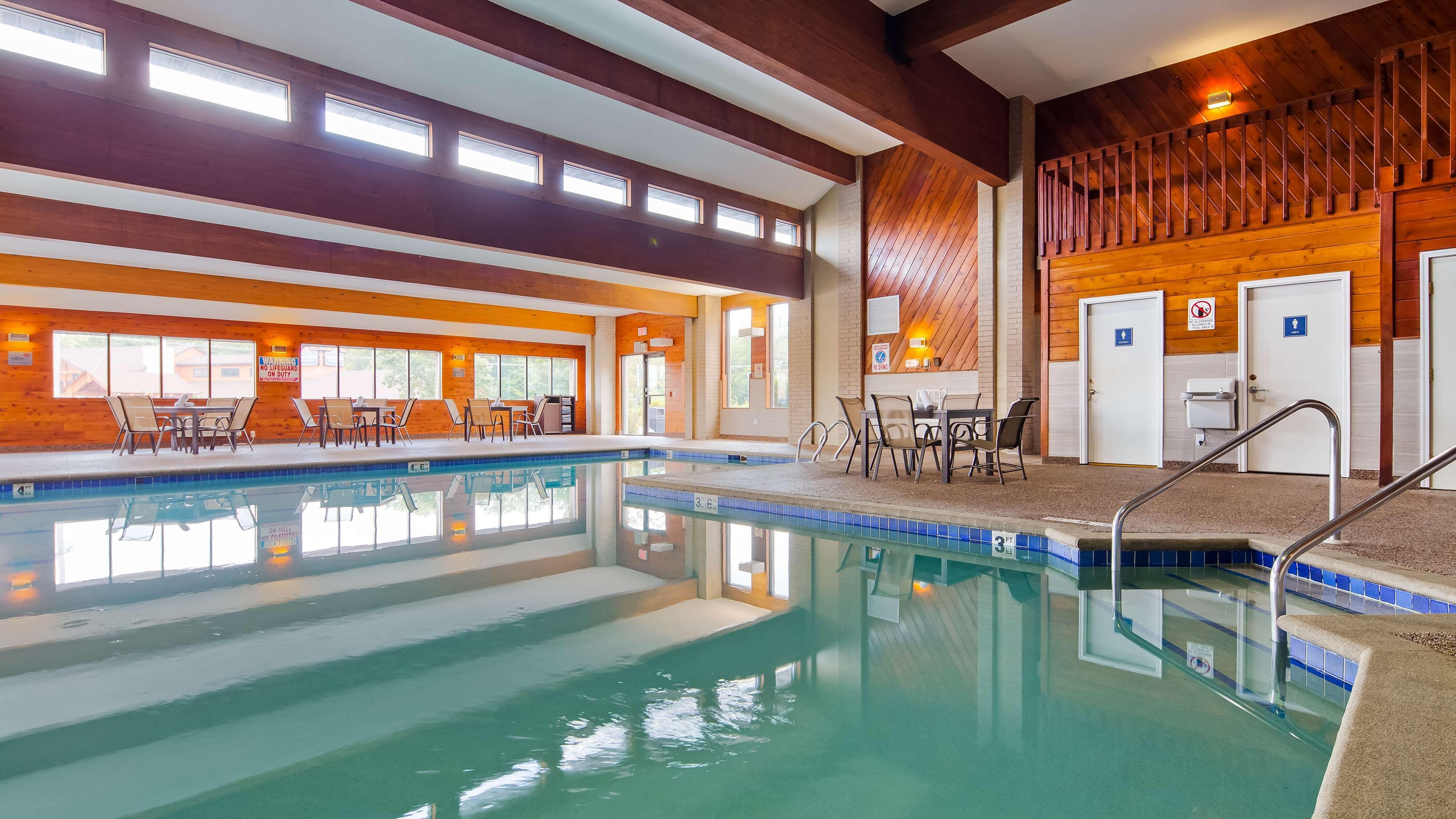 Best Western Ambassador Inn & Suites Wisconsin Dells Eksteriør bilde